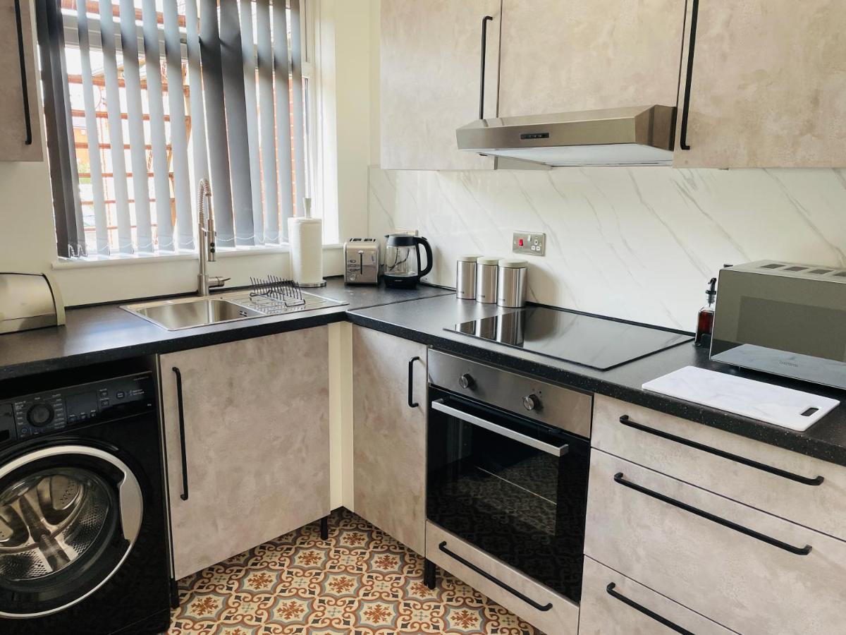 Lovely 2 Bed Apartment, Arnold Town Centre. Nottingham Zewnętrze zdjęcie