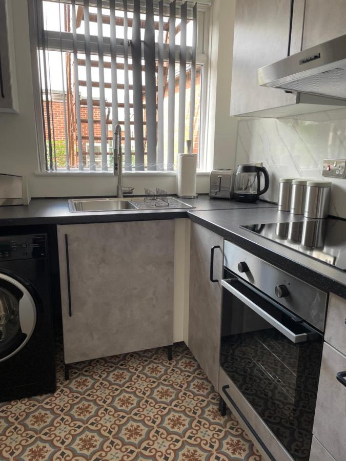 Lovely 2 Bed Apartment, Arnold Town Centre. Nottingham Zewnętrze zdjęcie